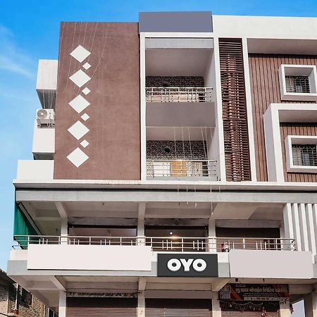 Oyo Hotel Blackgold Chandrapur Екстер'єр фото