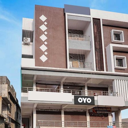 Oyo Hotel Blackgold Chandrapur Екстер'єр фото