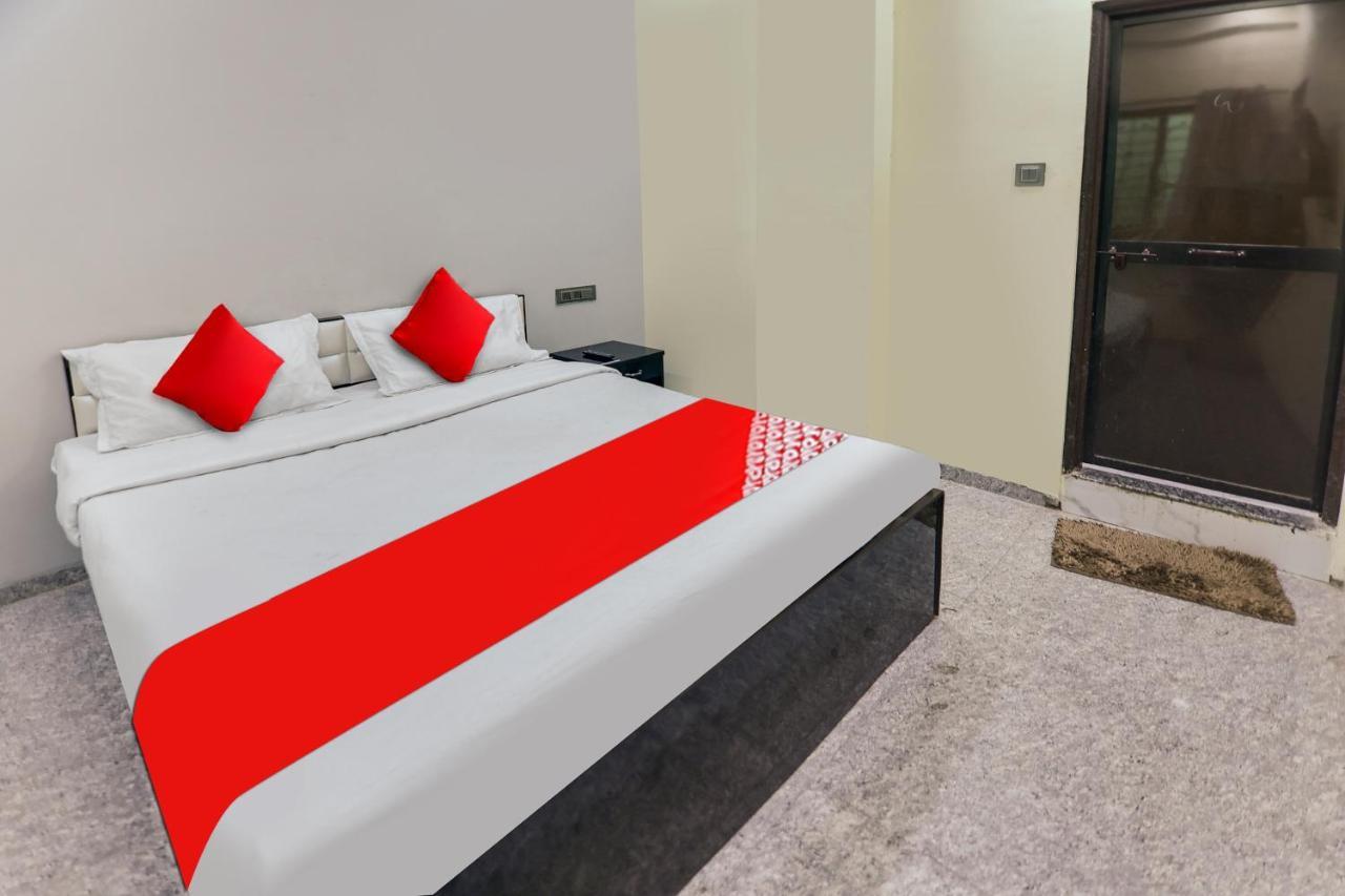 Oyo Hotel Blackgold Chandrapur Екстер'єр фото
