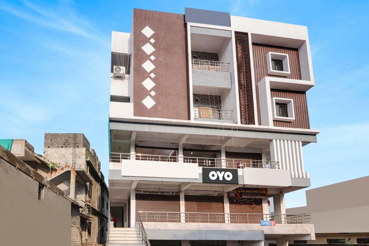 Oyo Hotel Blackgold Chandrapur Екстер'єр фото